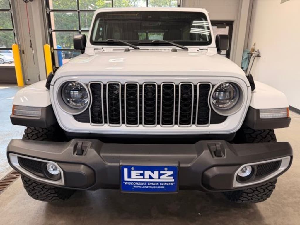 Used 2024 Jeep Wrangler Unlimited Sahara JL SUV