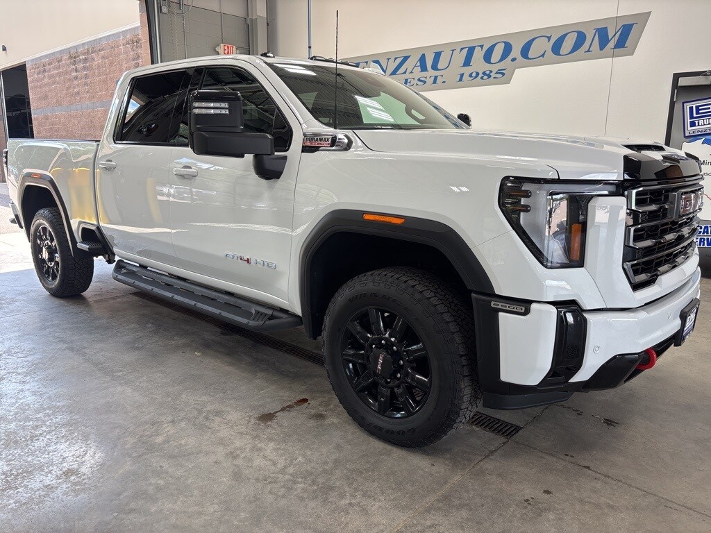 2025 Gmc Sierra 2500 HD AT4 photo 2