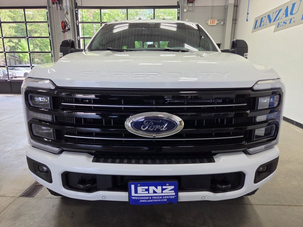 Used 2025 Ford F-250SD 4x4 Crew Cab Platinum Truck