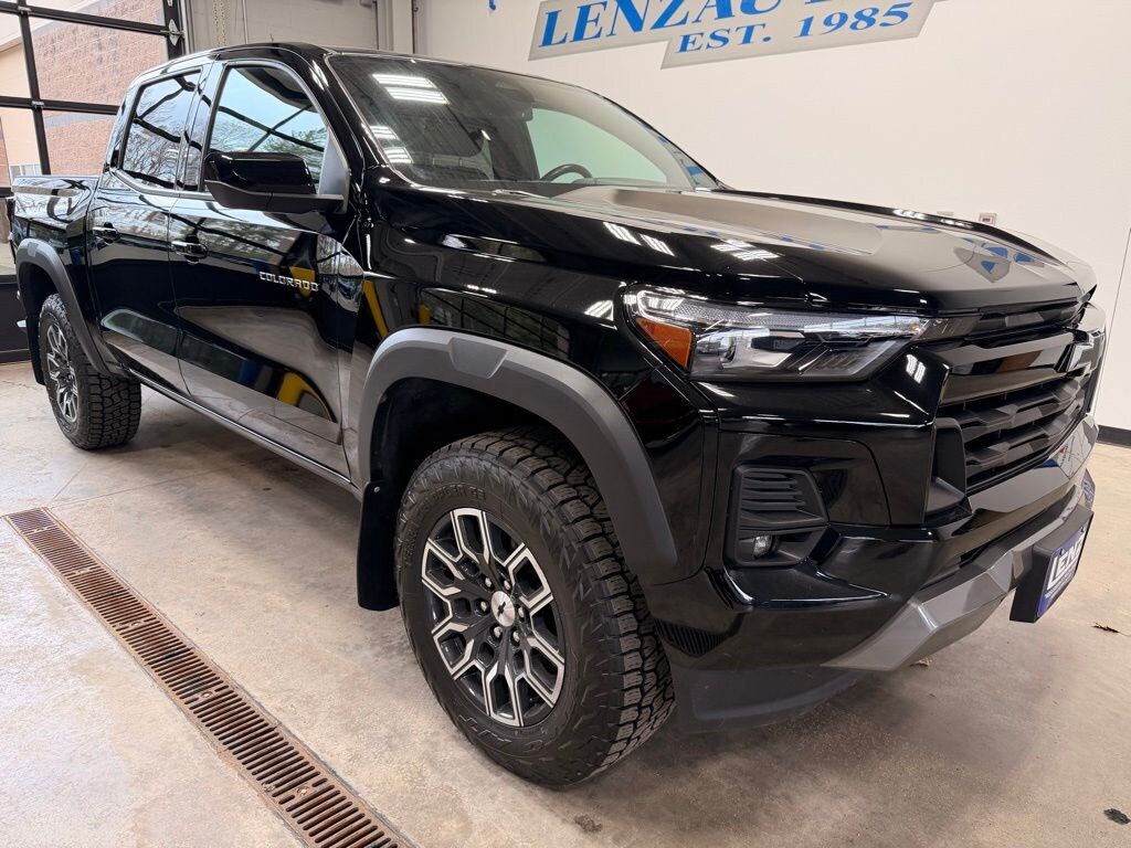 Used 2023 Chevrolet Colorado 4x4 Crew Cab Z71 Truck