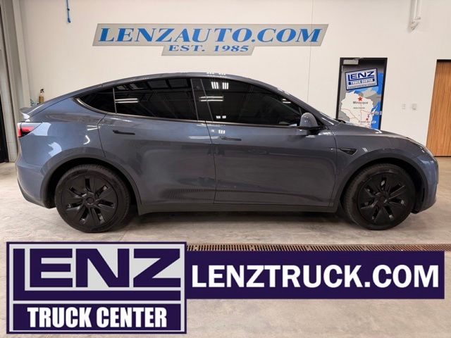 2020 Tesla Model Y Long Range Dual Motor All-Wheel Drive's photo