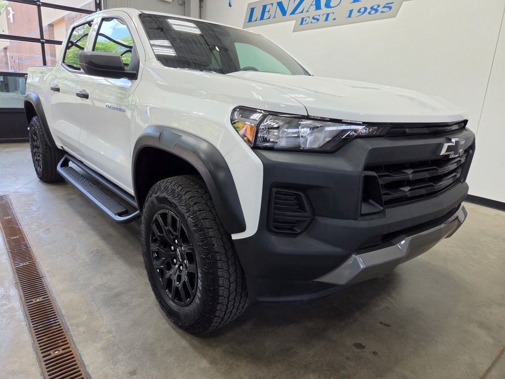 Used 2024 Chevrolet Colorado 4x4 Crew Cab Trail Boss Truck