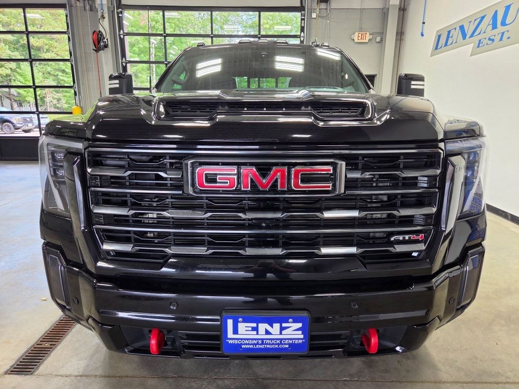 Used 2024 GMC Sierra 2500HD 4x4 Crew Cab AT4 Truck