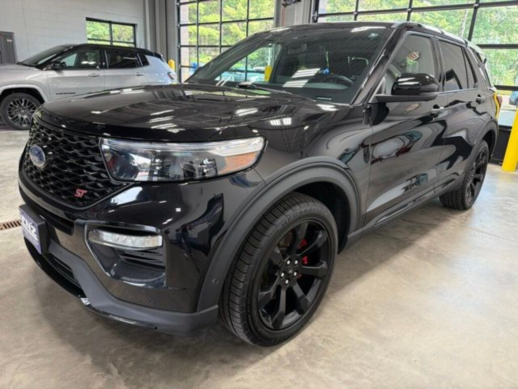 Used 2022 Ford Explorer ST 4WD SUV