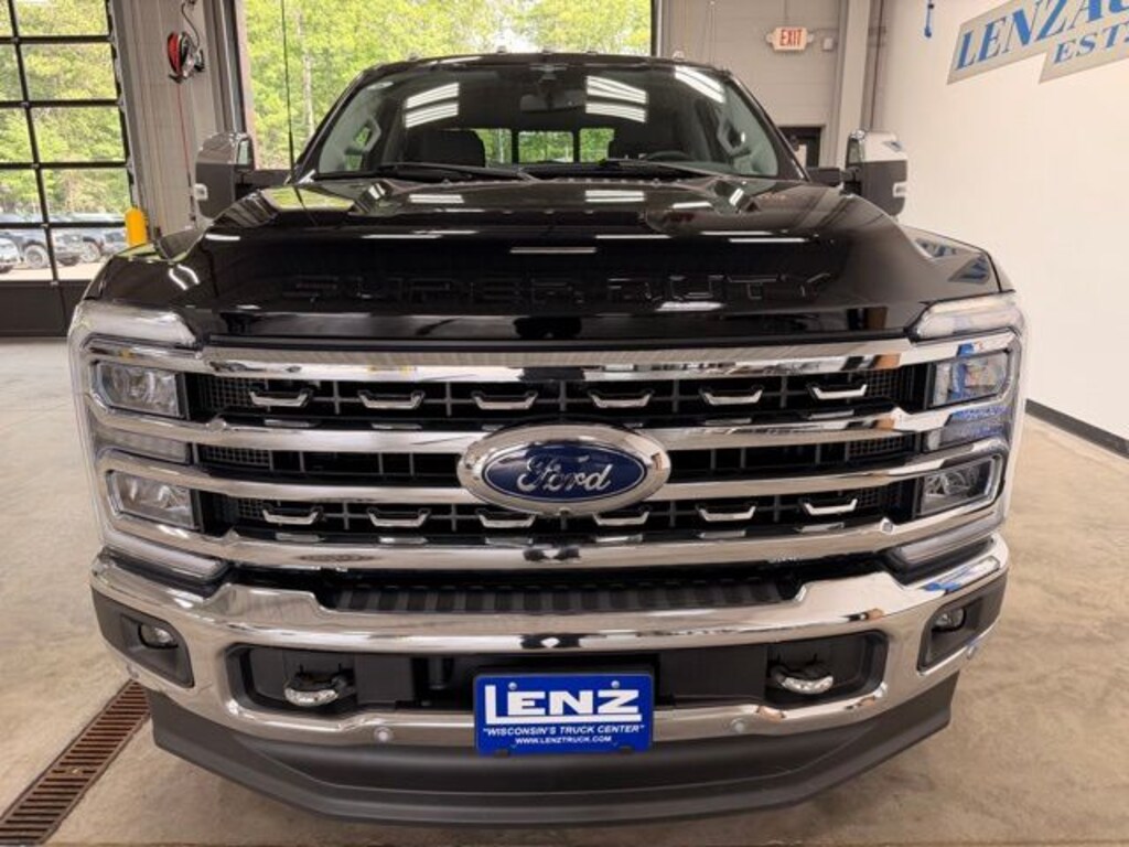 Used 2023 Ford F-250SD 4x4 Crew Cab Lariat Truck