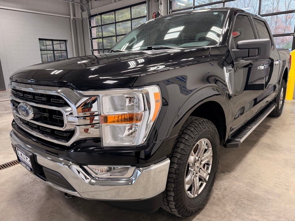 2022 Ford F-150 XLT photo 3