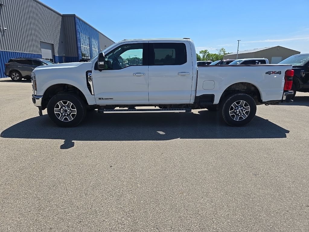 Used 2026 Ford F-350SD 4x4 Crew Cab Lariat SRW Truck