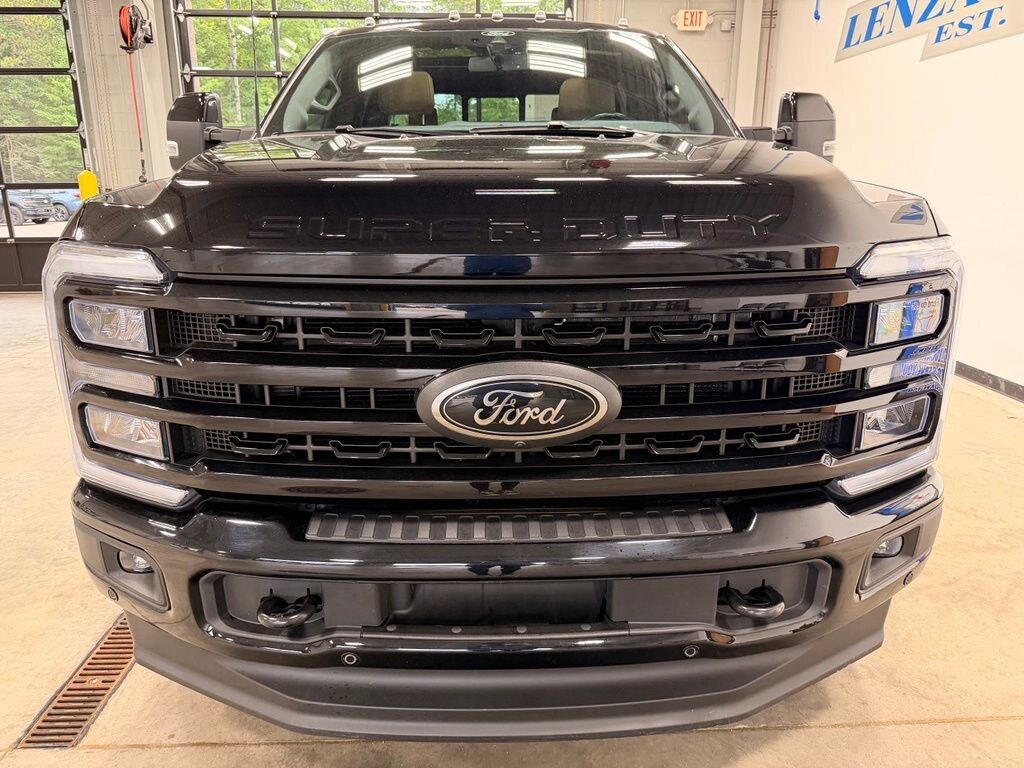 Used 2024 Ford F-250SD 4x4 Crew Cab Lariat Truck