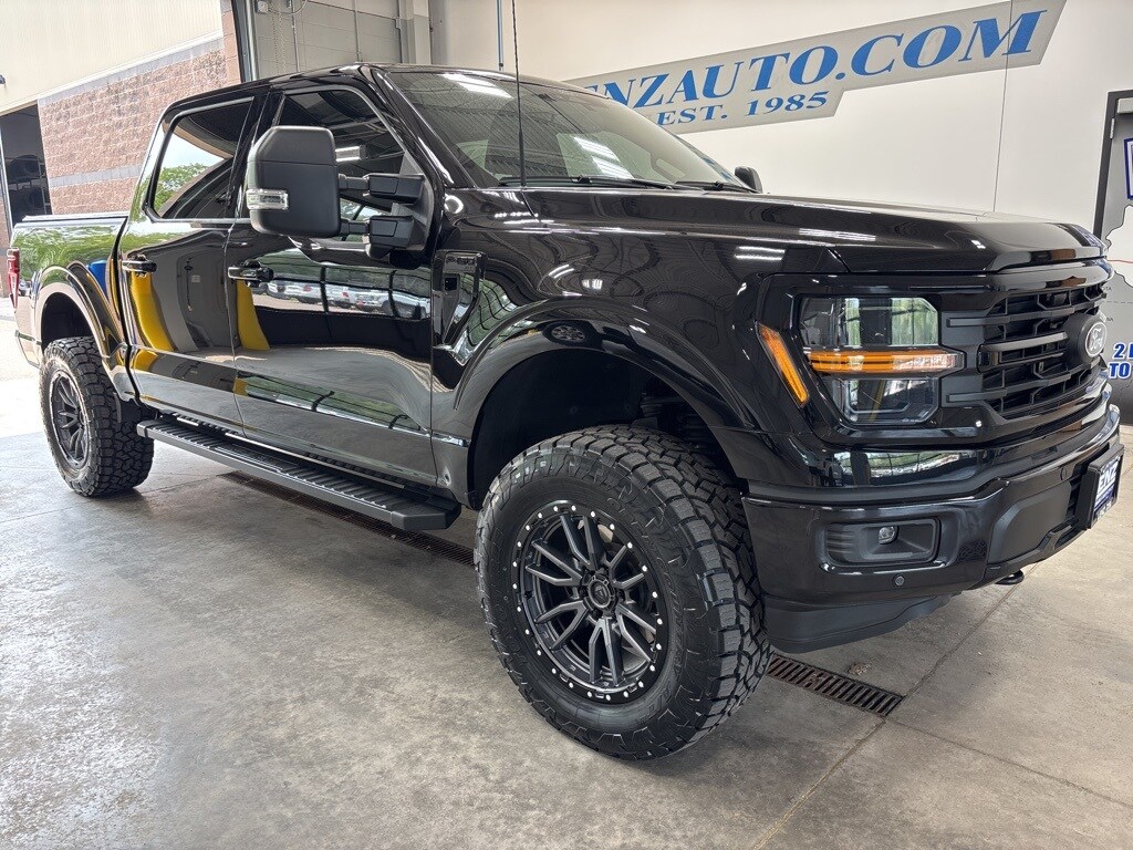 2024 Ford F-150 XLT photo 2