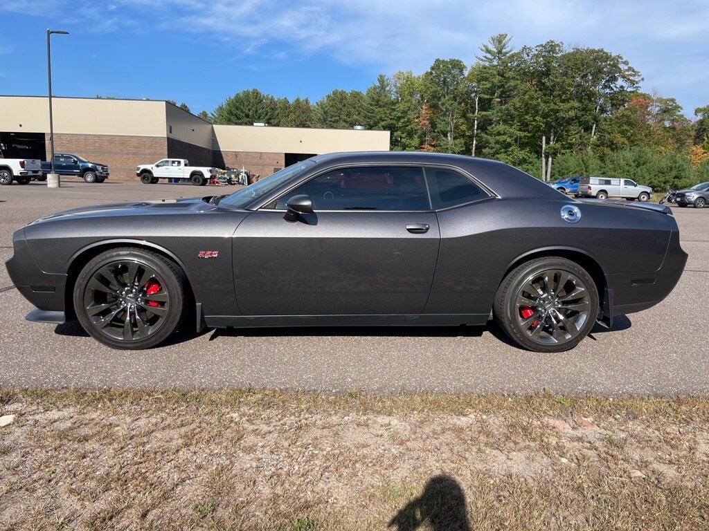 2013 Dodge Challenger SRT8 photo 3