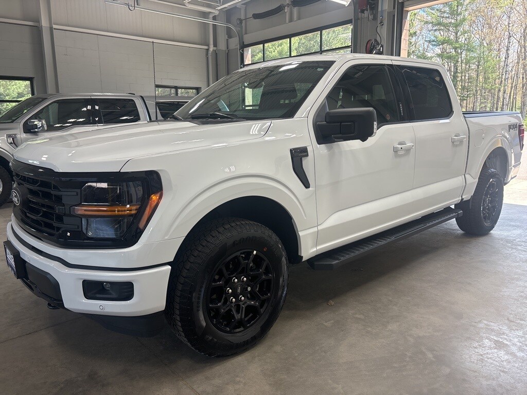 2024 Ford F-150 XLT photo 4