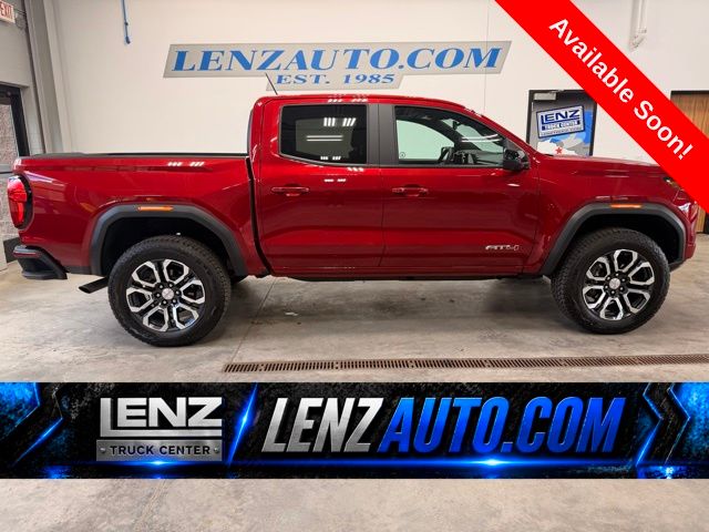 2024 GMC Canyon AT4 4WD Crew Cab Short Box's photo