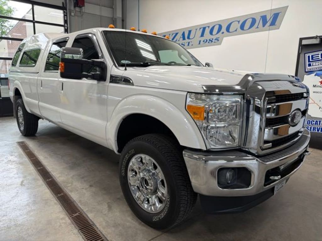 Used 2015 Ford F-250SD 4x4 Crew Cab Lariat Truck