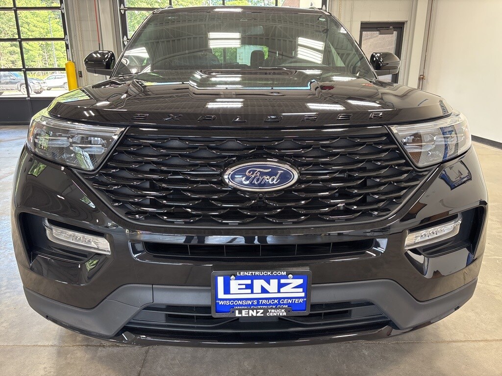 2023 Ford Explorer ST-Line photo 3