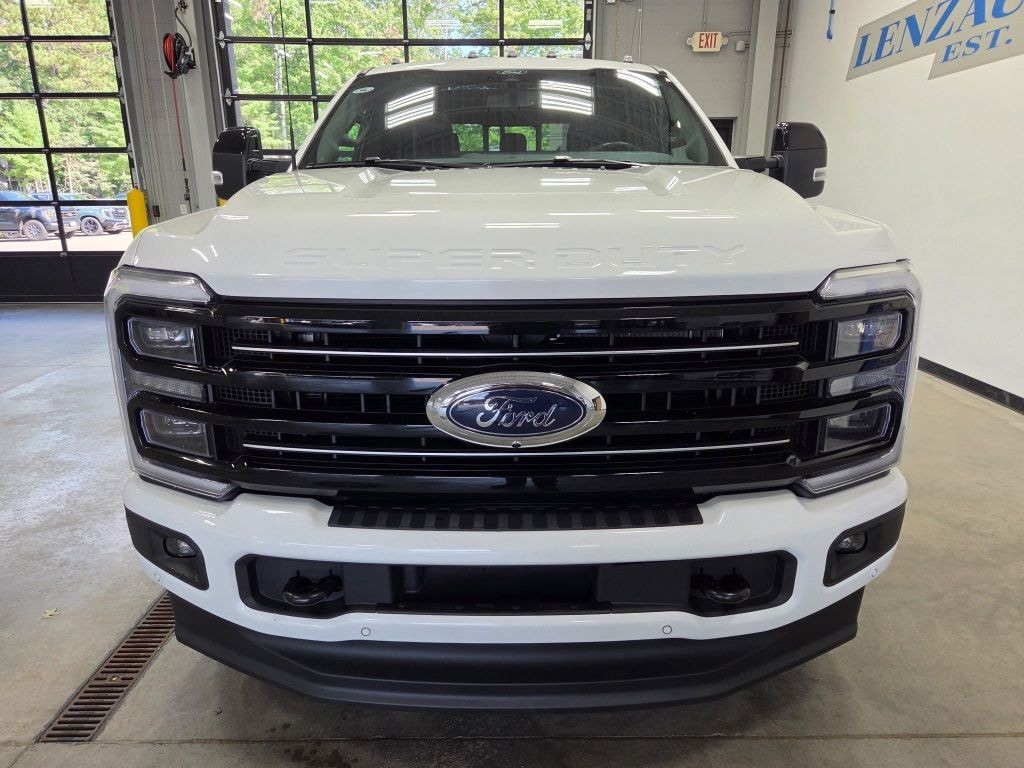 Used 2025 Ford F-250SD 4x4 Crew Cab Platinum Truck