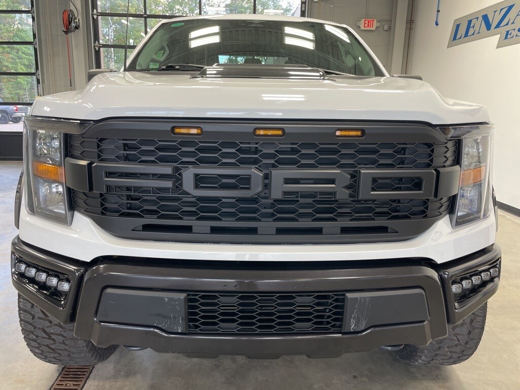 2023 Ford F-150 XLT photo 2