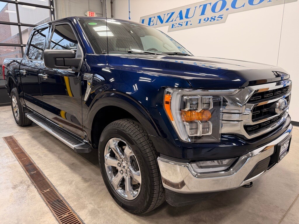 2023 Ford F-150 XLT photo 2