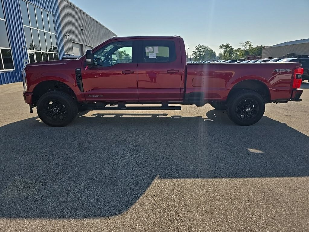 Used 2026 Ford F-350SD 4x4 Crew Cab Lariat SRW Truck