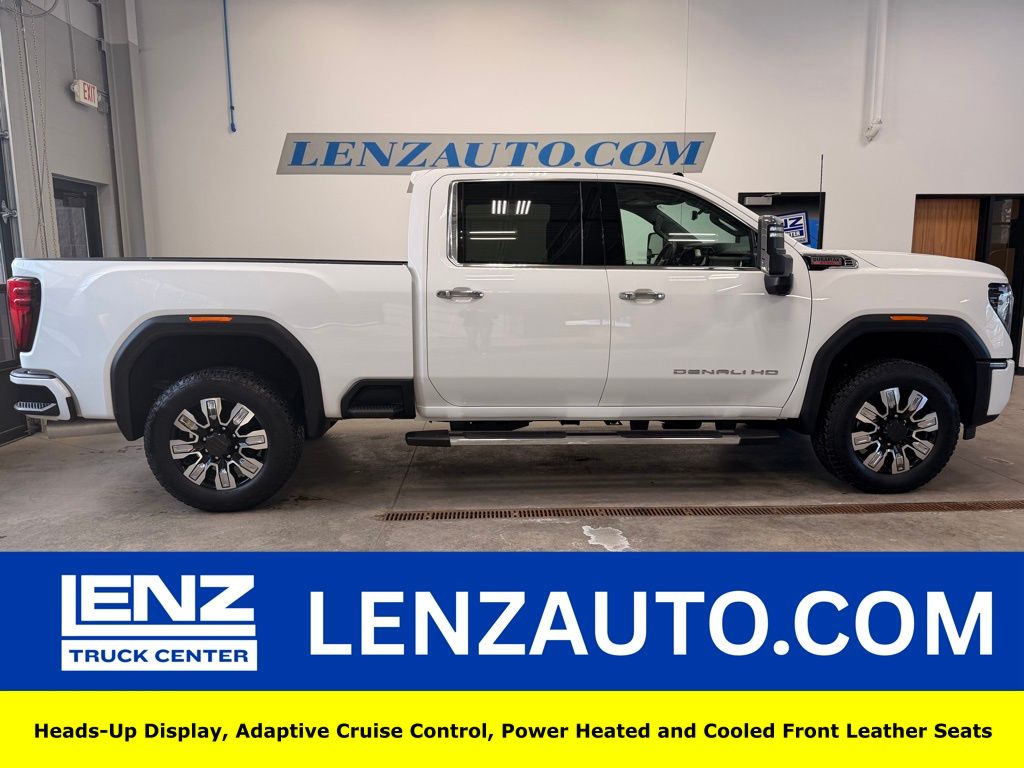 2024 GMC Sierra Denali 4WD Crew Cab Standard Box's photo