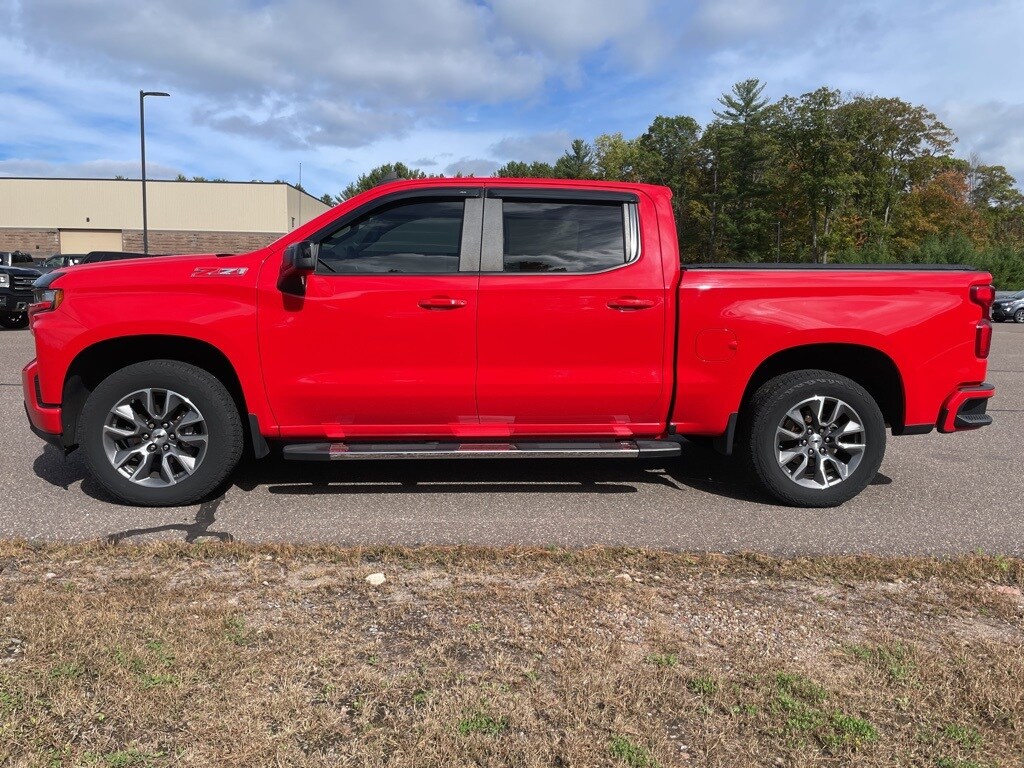 2020 Chevrolet Silverado 1500 RST photo 3
