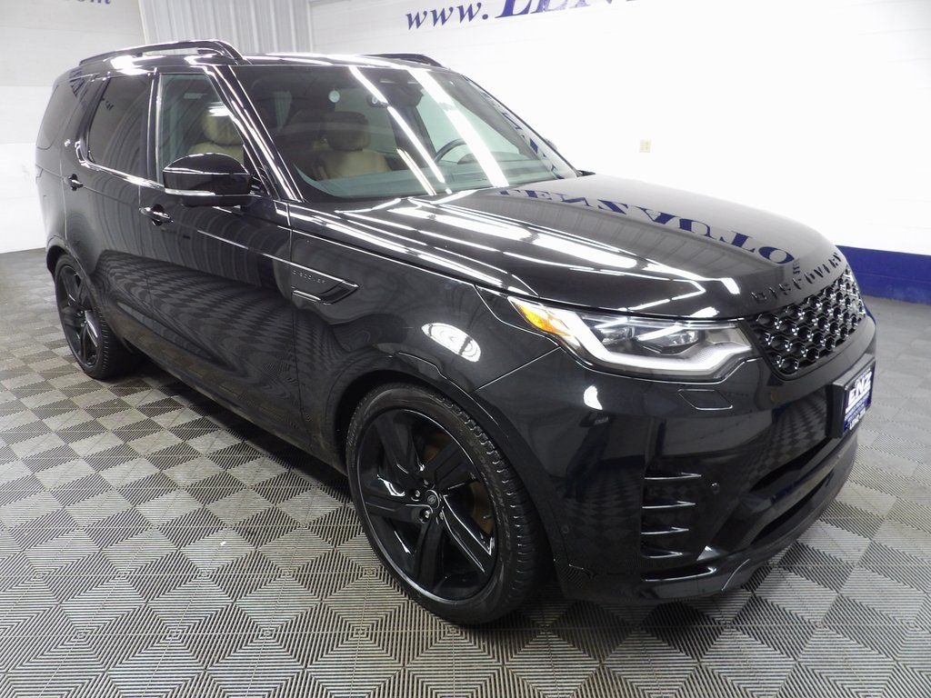 Used 2024 Land Rover Discovery P360 Dynamic SE 4WD SUV