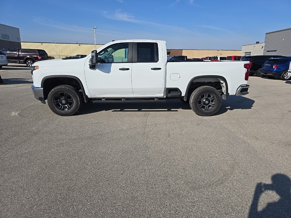 2023 Chevrolet Silverado 2500HD Work Truck photo 4