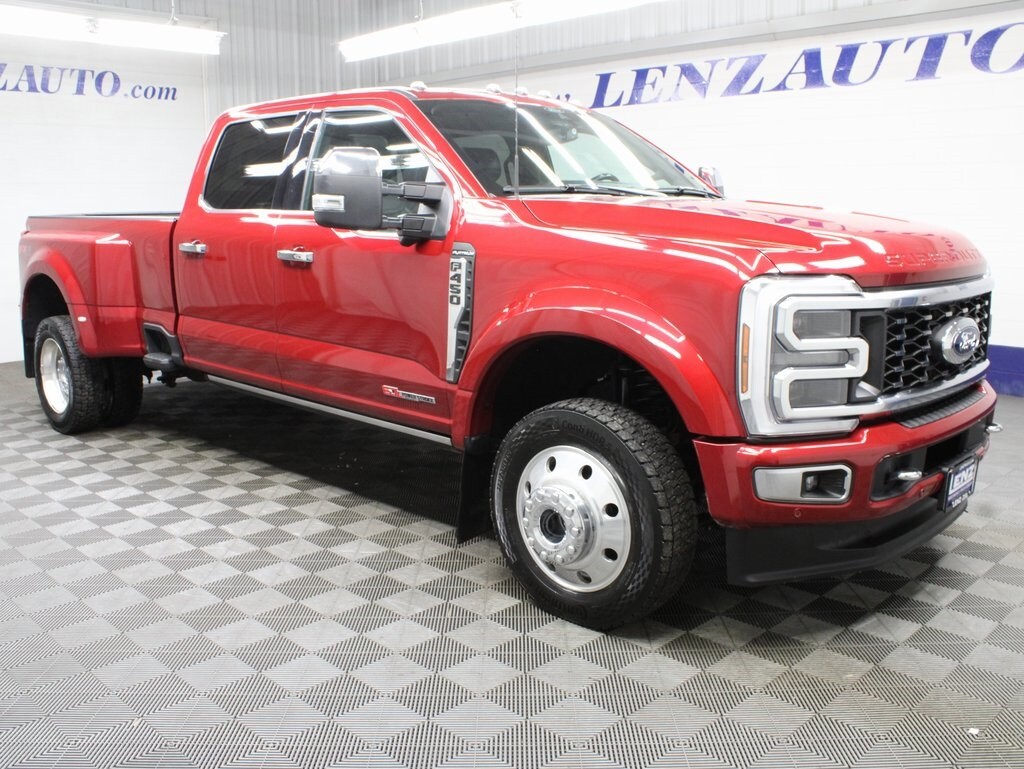 2024 Ford F-450 Platinum photo 3