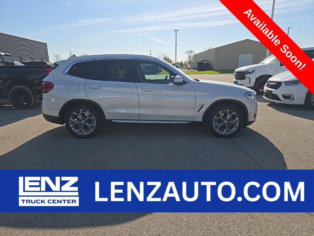 2021 BMW X3 xDrive30i's photo