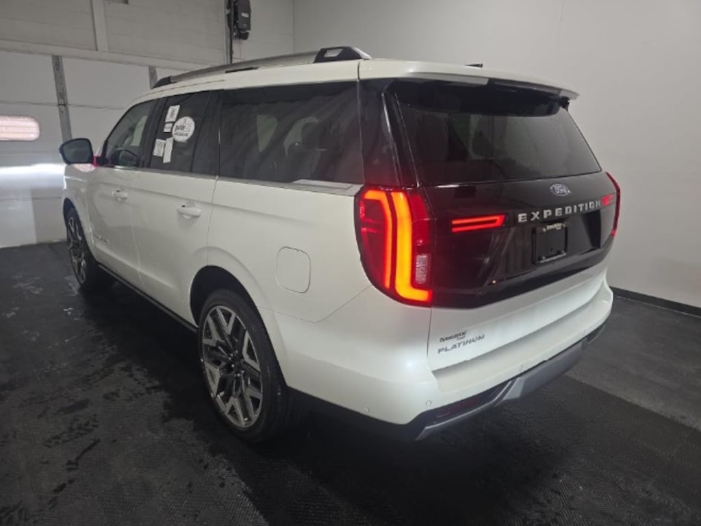 Used 2025 Ford Expedition Platinum SUV