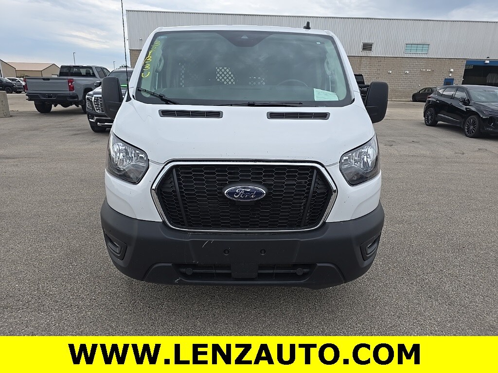 2023 Ford Transit photo 2