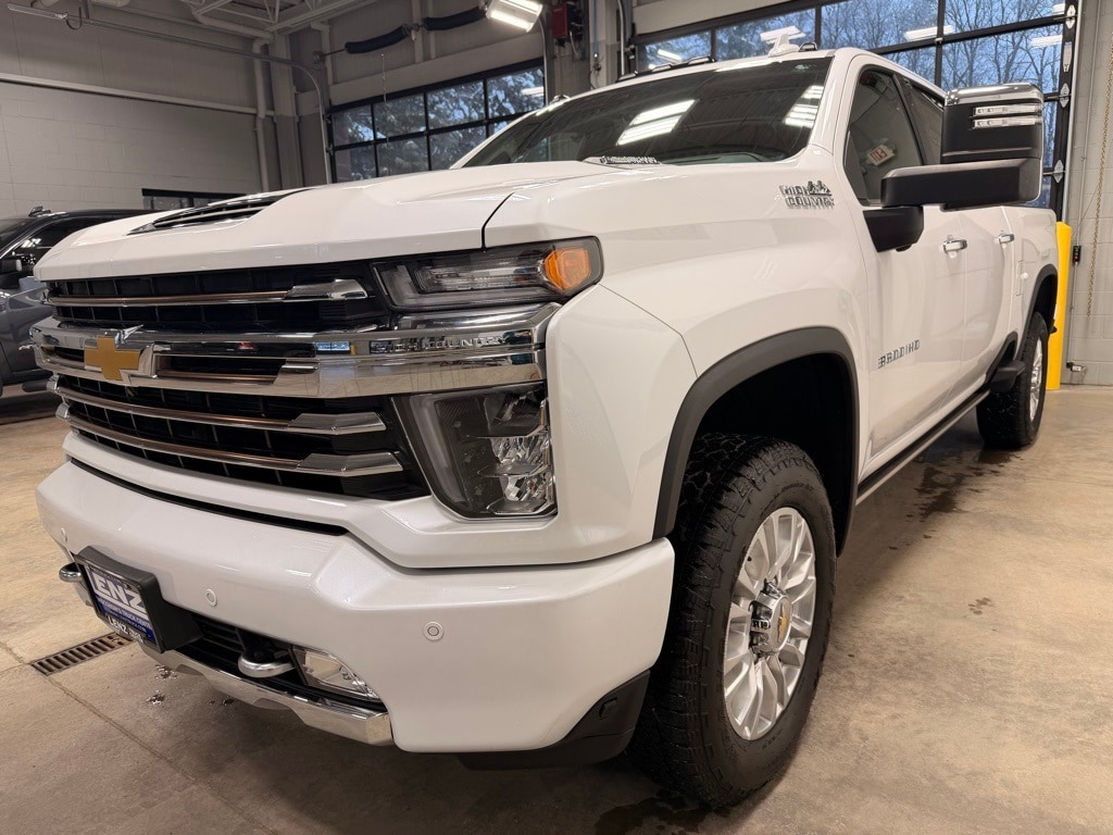 Used 2023 Chevrolet Silverado 3500HD 4x4 Crew Cab High Country SRW Truck