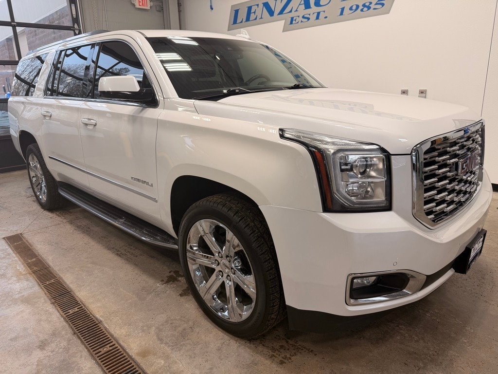 Used 2018 GMC Yukon XL Denali 4WD SUV