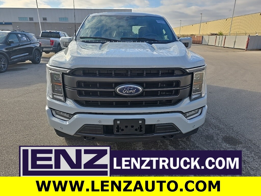 2023 Ford F-150 Lariat photo 2
