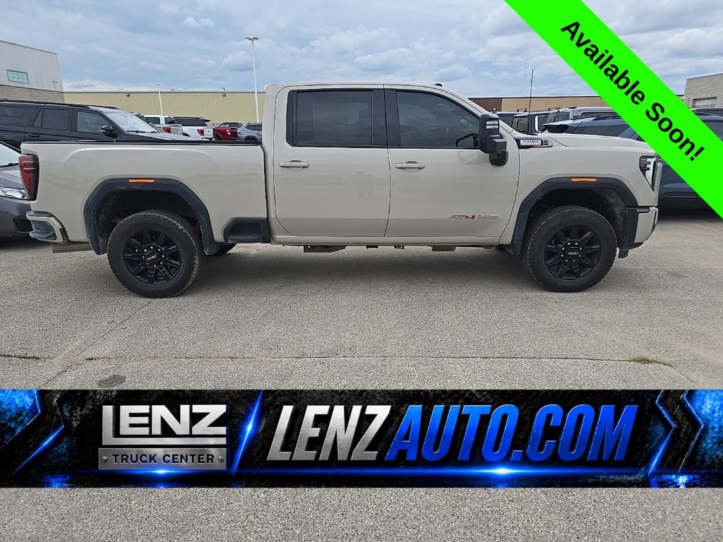 Used 2026 GMC Sierra 2500HD 4x4 Crew Cab AT4 Truck