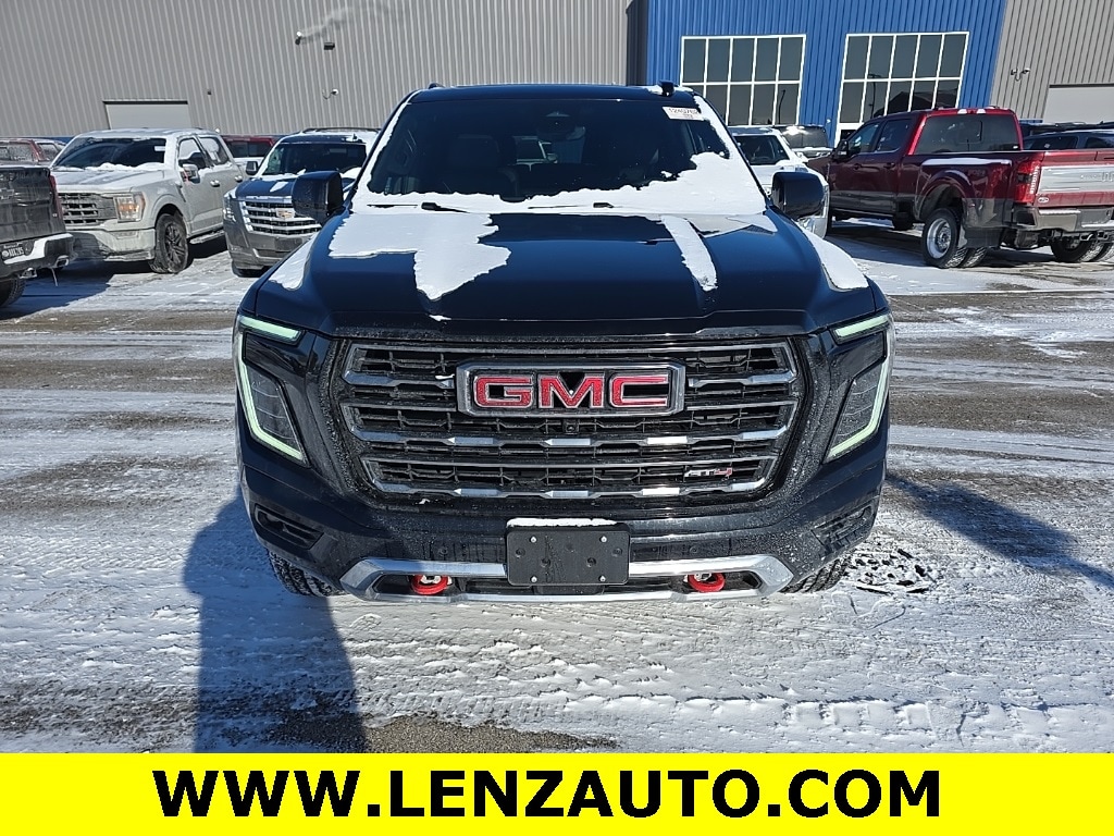 Used 2025 GMC Yukon XL AT4 4WD SUV