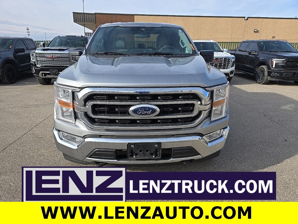 2023 Ford F-150 XLT photo 2