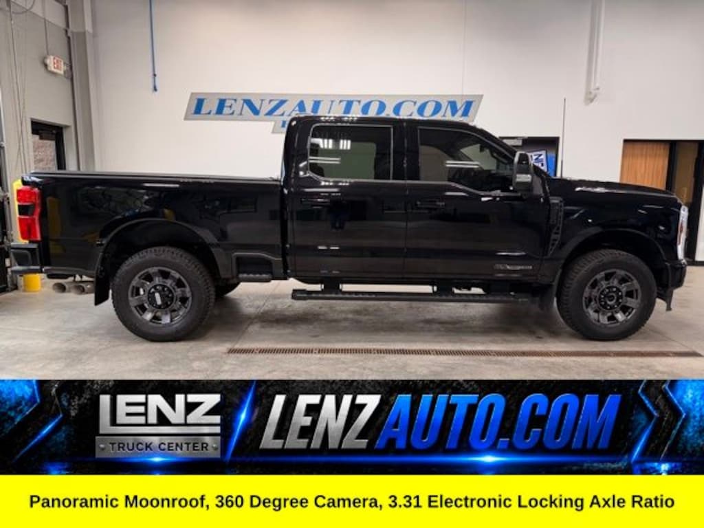 Used 2025 Ford F-250SD 4x4 Crew Cab Lariat Truck