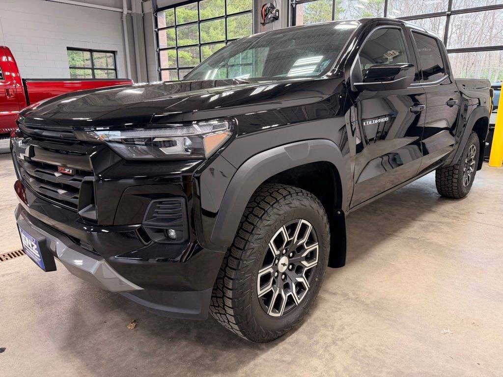Used 2023 Chevrolet Colorado 4x4 Crew Cab Z71 Truck