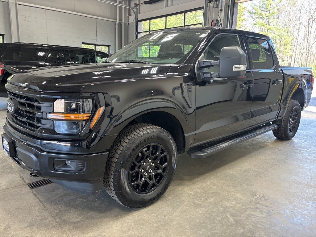 2024 Ford F-150 XLT photo 4