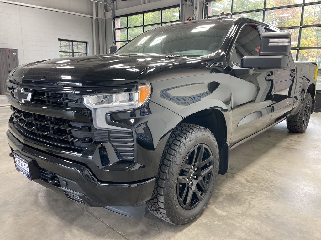 Used 2024 Chevrolet Silverado 1500 4x4 Crew Cab RST Truck