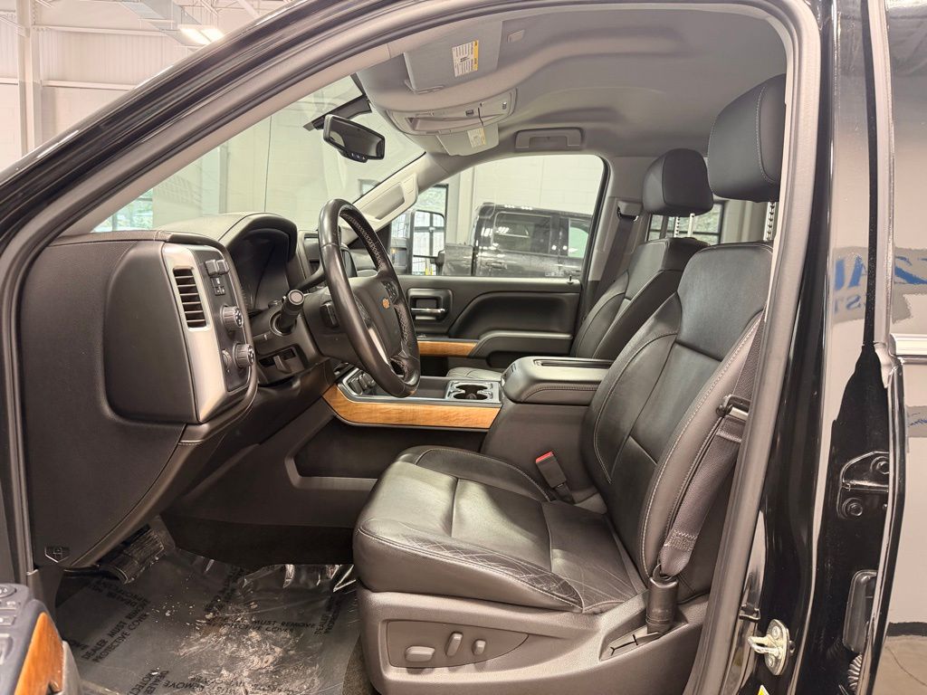 2016 Chevrolet Silverado 1500 LTZ - Photo 23