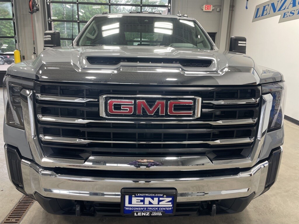 2024 Gmc Sierra 2500 HD SLE photo 2
