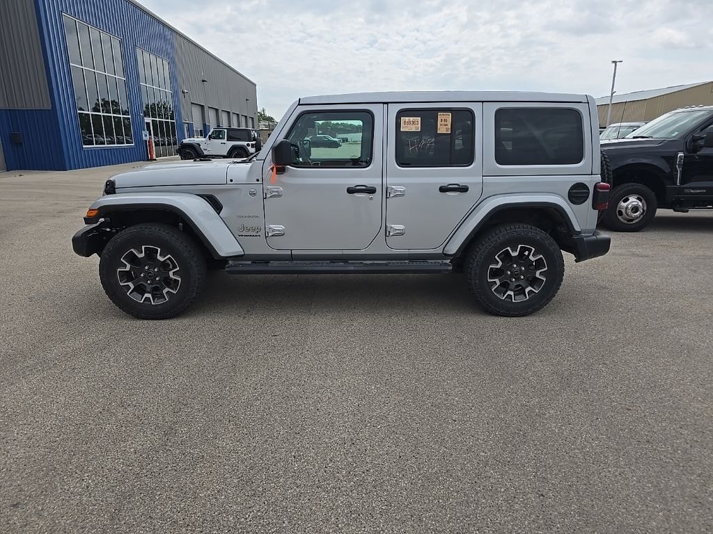 Used 2024 Jeep Wrangler 4x4 Unlimited Sahara SUV