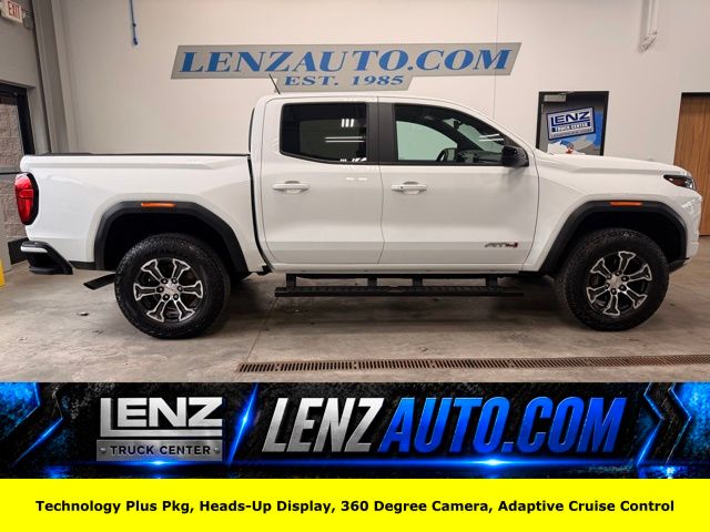 2023 GMC Canyon AT4 4WD Crew Cab Short Box's photo