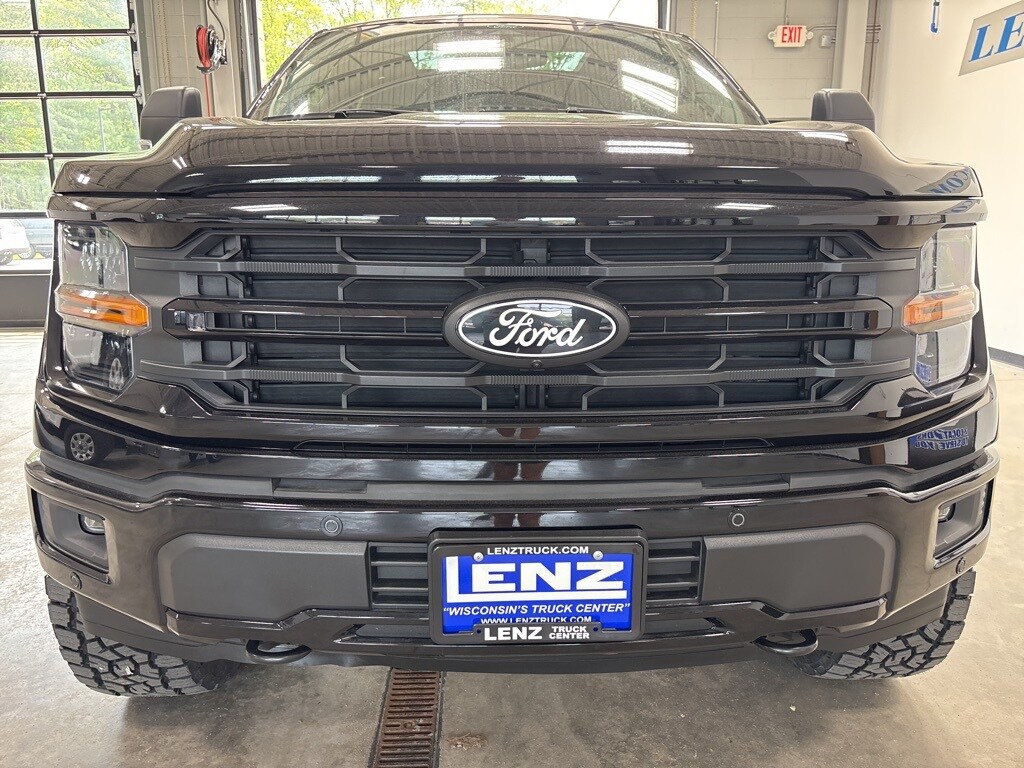 2024 Ford F-150 XLT photo 3