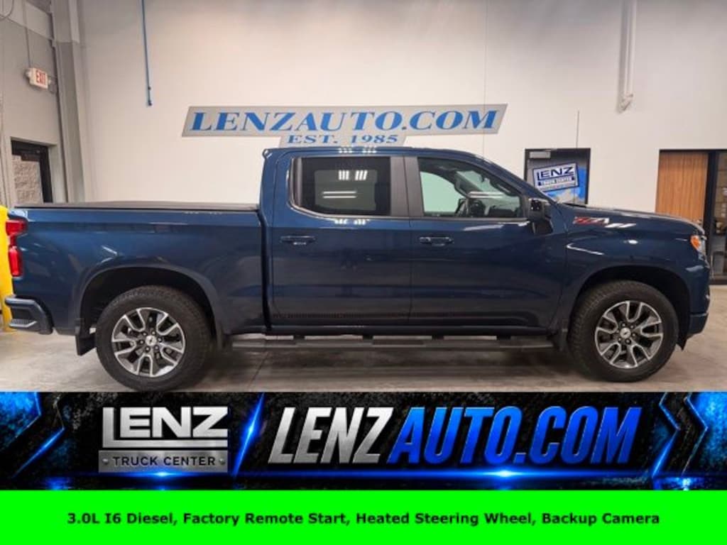 Used 2022 Chevrolet Silverado 1500 4x4 Crew Cab RST Truck