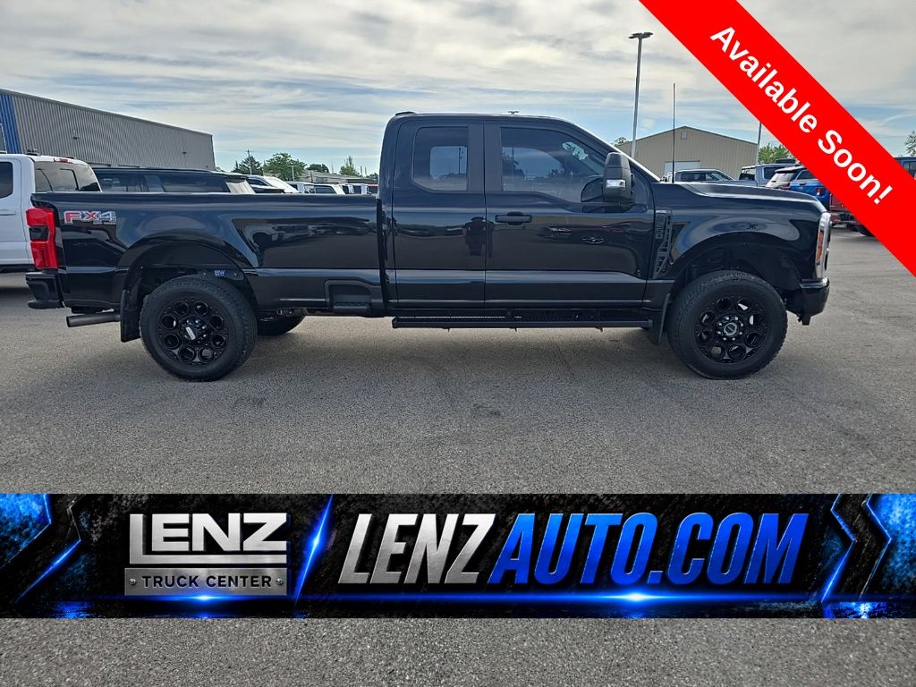 2023 Ford F-250 XL 4x4 SuperCab 8' Box's photo