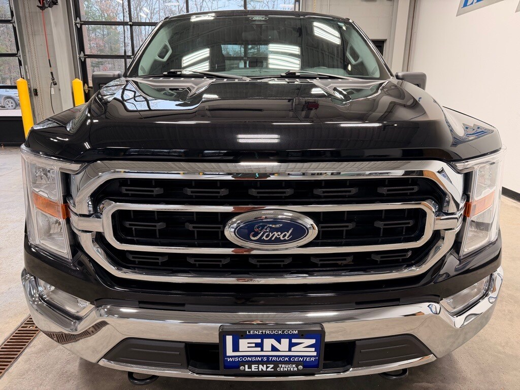 2022 Ford F-150 XLT photo 2