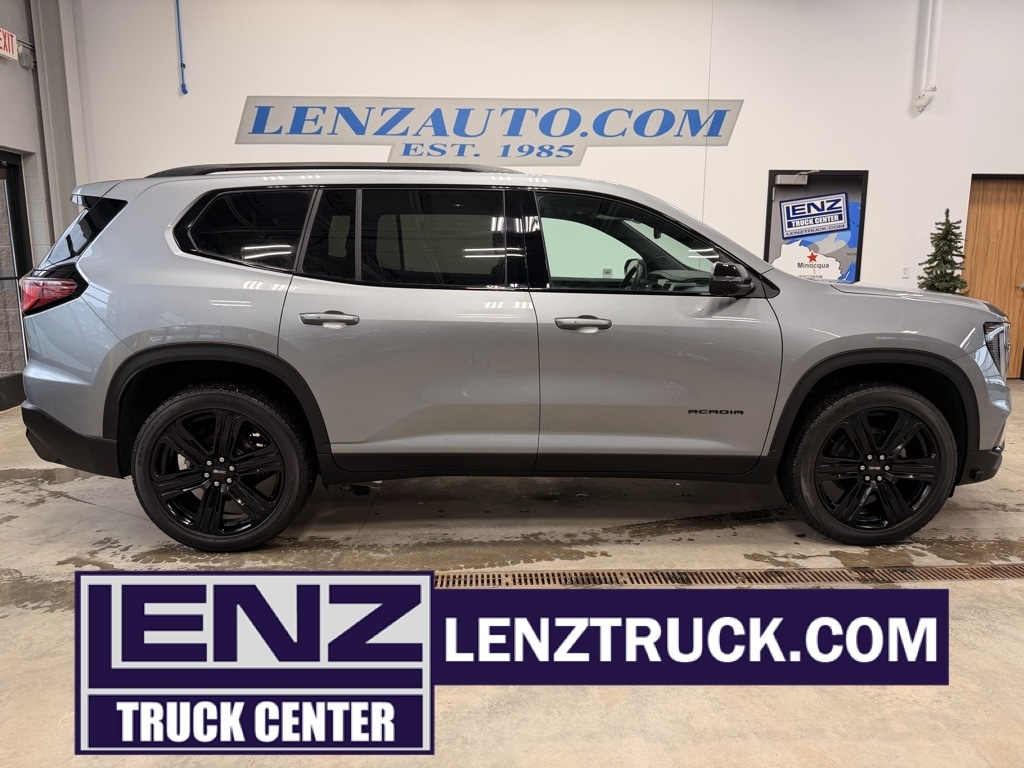 2024 GMC Acadia Elevation's photo