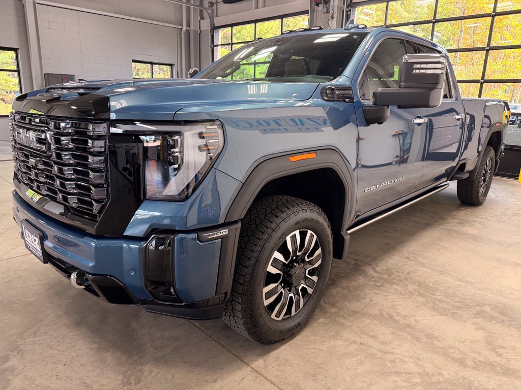 Used 2026 GMC Sierra 2500HD 4x4 Crew Cab Denali Ultimate Truck